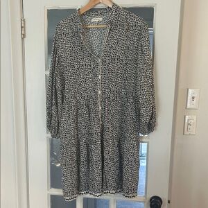 Max Studio Black and White Long Sleeve Printed Tiered Dress